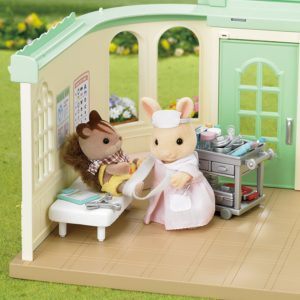 Día de la Enfermería: Muñecas enfermeras. Sylvanian Families